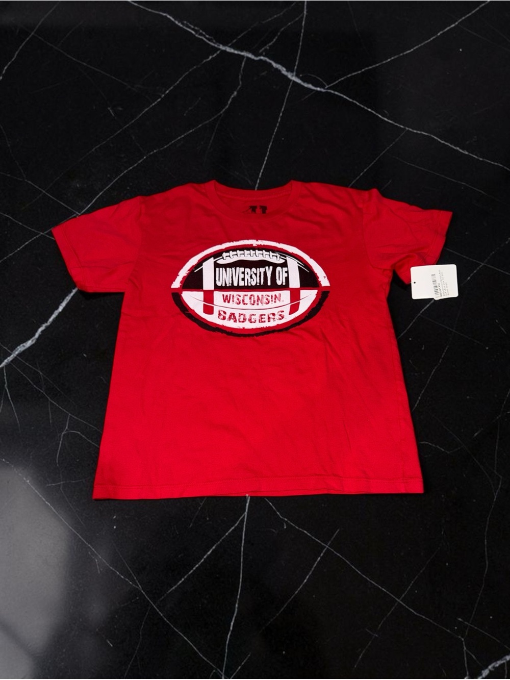 University of Wisconsin Badgers Red Kids T-Shirt (10) NEW